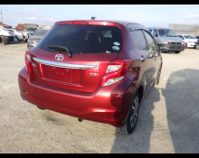 Toyota Vitz 2015