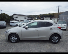 Mazda Mazda2 2022