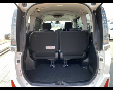 Toyota Voxy 2016