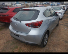 Mazda Mazda2 2023