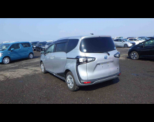 Toyota Sienta 2021