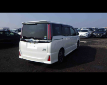 Toyota Noah 2020