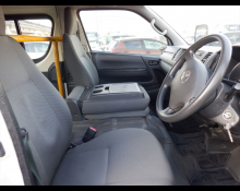 Toyota Hiace Commuter 2011