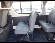 Toyota Hiace Commuter 2011