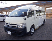 Toyota Hiace Commuter 2011