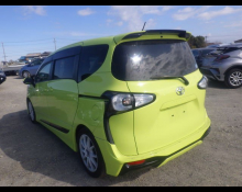 Toyota Sienta 2017