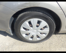 Toyota Corolla Axio 2013