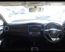 Toyota Corolla Axio 2013