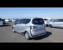 Toyota Sienta 2020