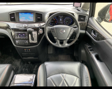 Nissan Elgrand 2015