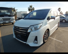 Toyota Noah 2014
