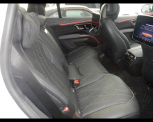 Mercedes Benz EQS-Class 2024