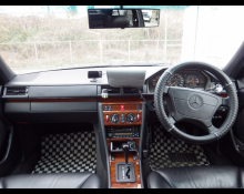 Mercedes Benz E-Class 1995