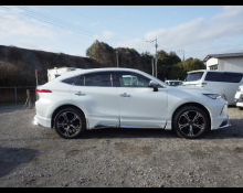 Toyota Harrier Hybrid 2023
