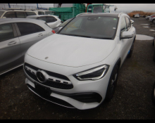 Mercedes Benz GLA-class 2022