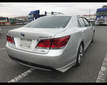 Toyota Crown Hybrid 2015