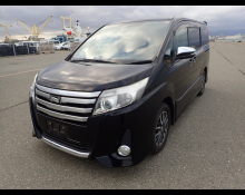 Toyota Noah 2015