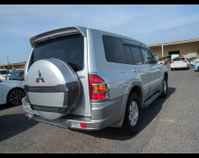 Mitsubishi Pajero 2000