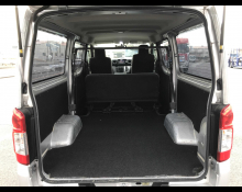 Nissan NV350 2019
