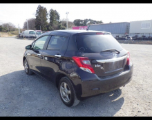 Toyota Vitz 2015