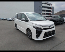 Toyota Voxy 2021