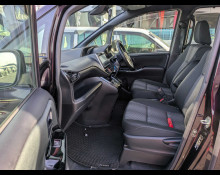 Used Toyota Voxy Cars For Sale in Japan