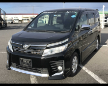Toyota Voxy 2015
