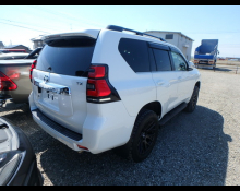 Toyota Land Cruiser Prado 2023