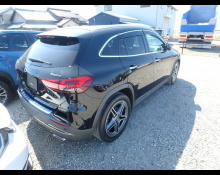 Mercedes Benz GLA-class 2021
