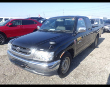 Toyota Hilux Sports Pickup 2002