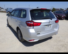 Toyota Corolla Fielder 2015