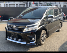 Toyota Voxy 2015
