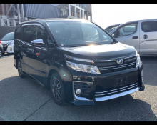 Used Toyota Voxy Cars For Sale in Japan