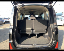 Toyota Voxy 2015
