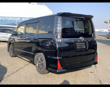 Toyota Voxy 2015