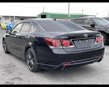 Toyota Crown 2015
