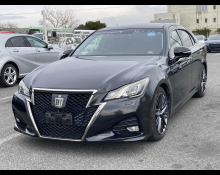 Toyota Crown 2015