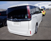 Toyota Noah 2018