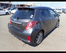 Toyota Vitz 2011