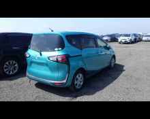 Toyota Sienta 2019