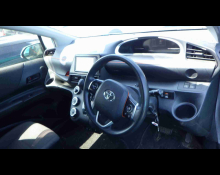 Toyota Sienta 2019