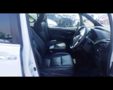 Toyota Esquire 2019