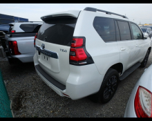 Toyota Land Cruiser Prado 2023