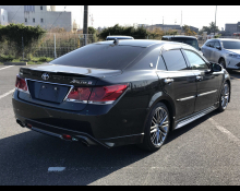 Toyota Crown 2015