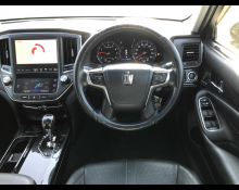 Toyota Crown 2015
