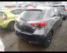 Mazda Mazda2 2023