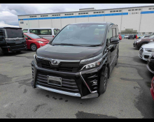 Toyota Voxy 2017