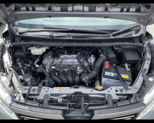 Toyota Voxy 2015