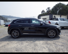 Mercedes Benz GLA-class 2022