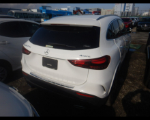 Mercedes Benz GLA-class 2023